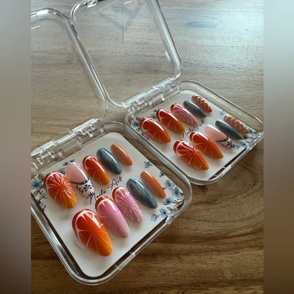 Orange 🍊 Press-On Nail Sets - Picture 4 of 4